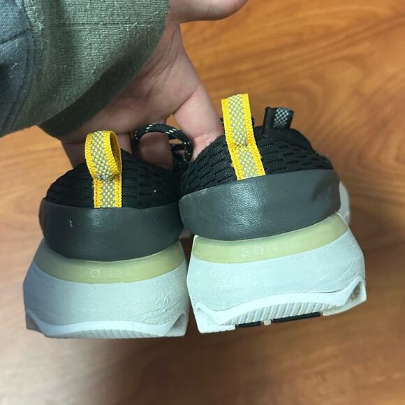 SOREL Women's Kinetic Impact Lace Sneakers Size 6 Athletic Casual Black - Picture 10 of 12